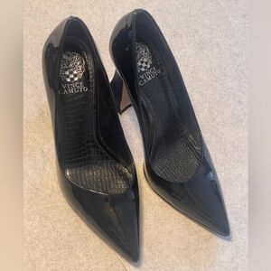 Vince Camuto - Akenta - Square Heel Pumps